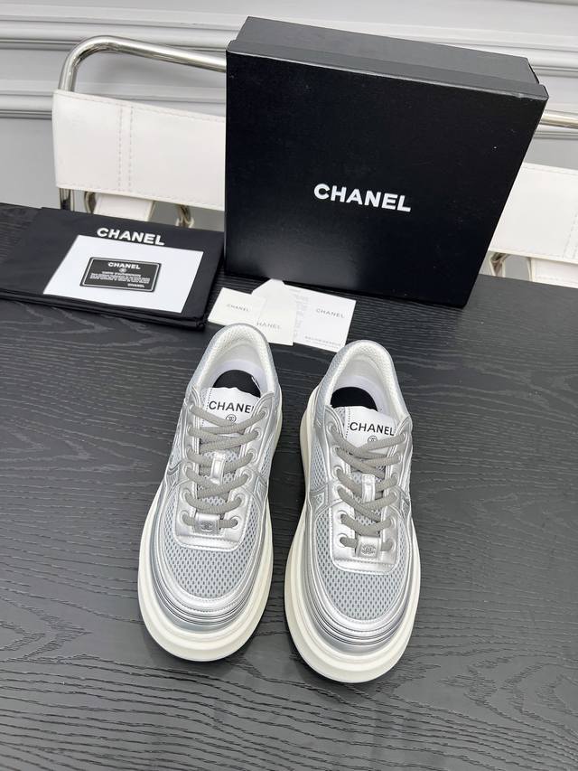 Factory-Direct Chanel Spring Resort Collection Latest Casual Sneakers In Silver-