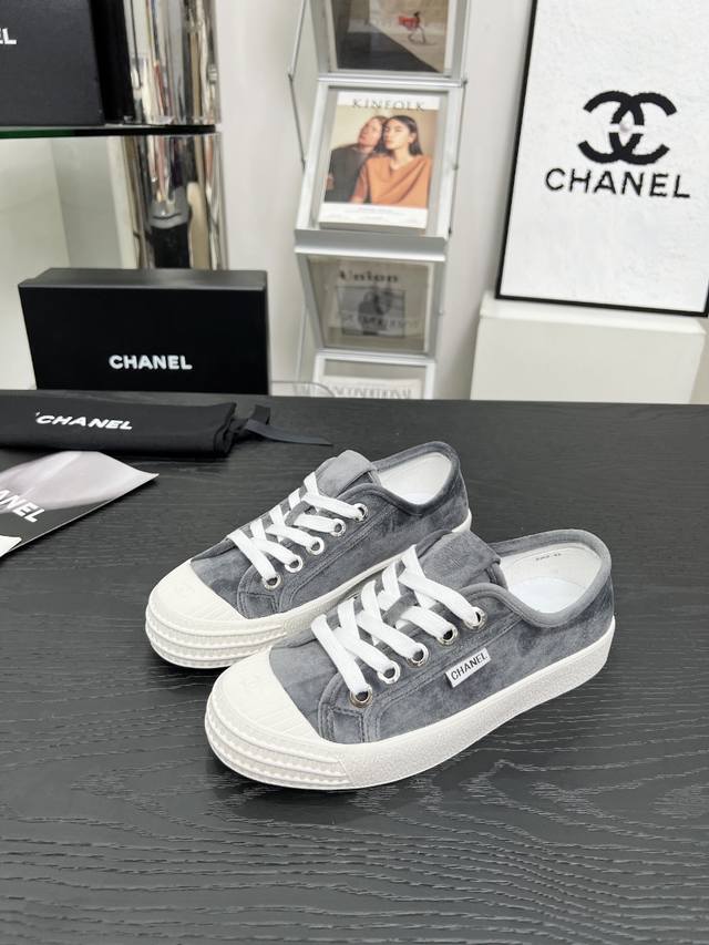 Factory Chane.Vintage 2025 Early Spring New Arrival Vintage Casual Shoes Are So
