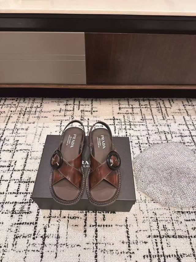 Prada 25Ss Spring/Summer New Arrival Cross-Strap Sandals - A Must-Have Summer Sa