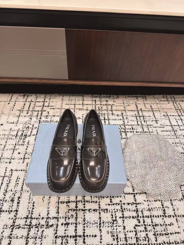 Dongguan Direct Purchase Grade, Newly Upgraded Version Of Prada Platform Shoes,