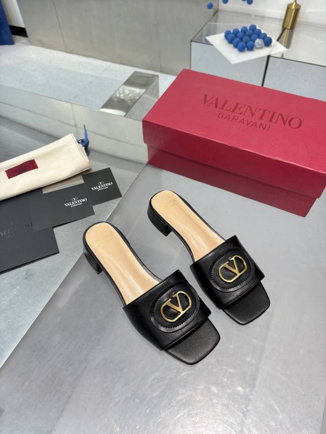 Factory P Warren 25Ss New Arrival Slippers, V-Shaped Buckle Design, Abandoning T