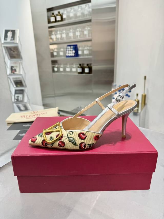 Factory P Valentino 25Ss New High-Heeled Sandals, Small Cherry Embroidered V-Buc