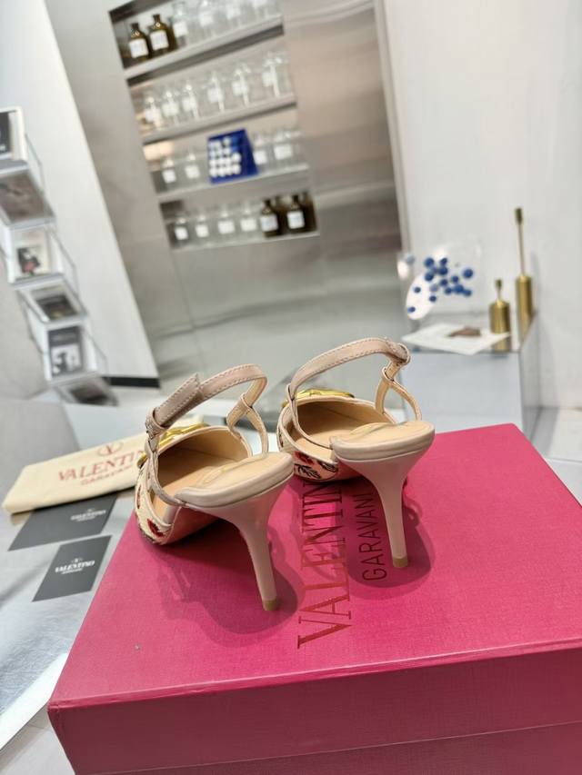 Factory P Warren 25Ss New Arrival High-Heel Sandals, Featuring A Small Cherry Em