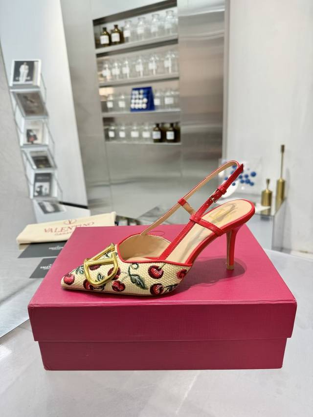 Factory P Warren 25Ss New Arrival High-Heel Sandals, Featuring A Small Cherry Em