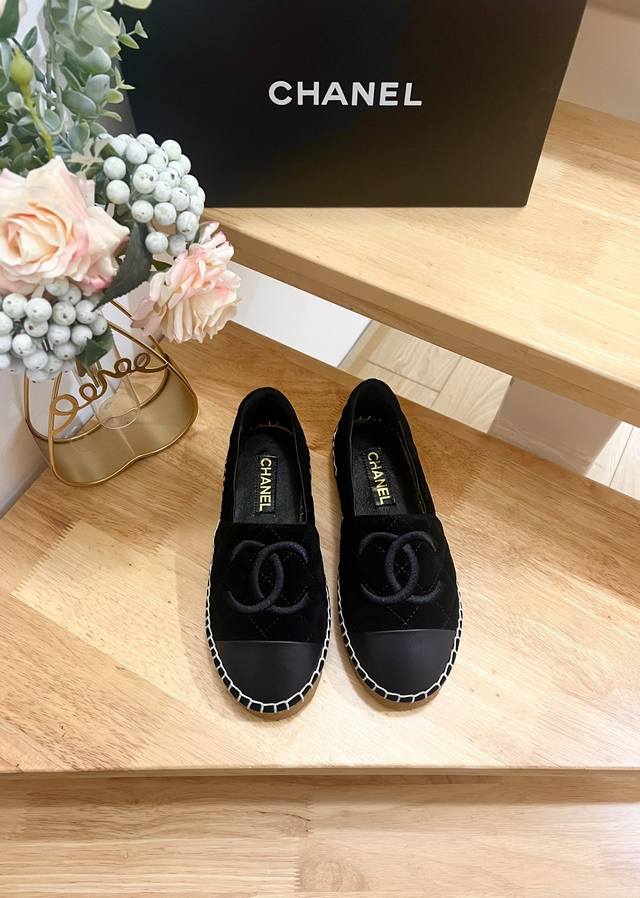 Chanel 25Ss New Spring Double C Color-Blocking Suede Calfskin Fisherman's Shoe O