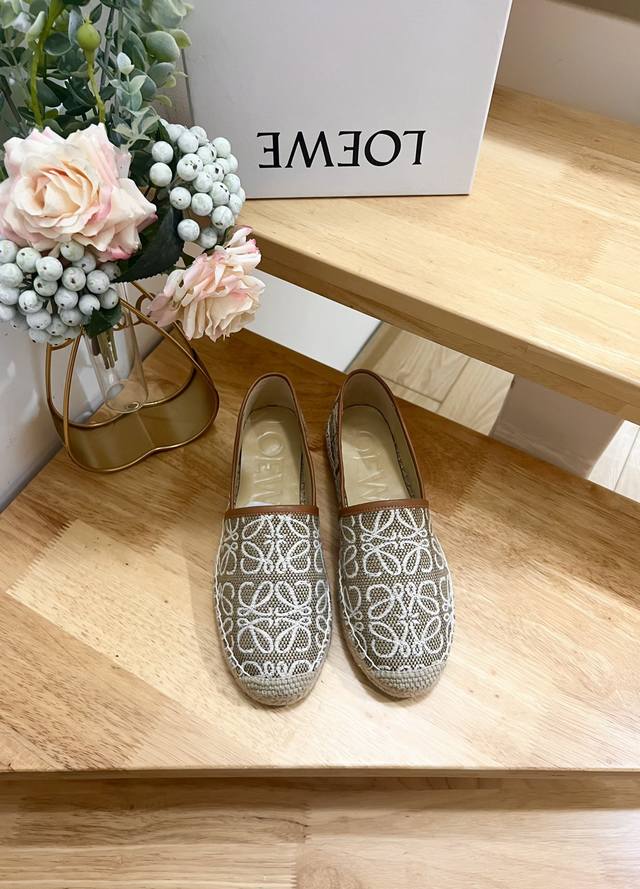 Loewe Roewe Premium Quality Autumn/Winter New Fisherman Shoes, Comfortable, Ligh