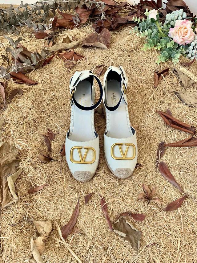 Valentino Garavani Lychee Leather Strap Wedge Heel Closed-Toe Sandals With Large