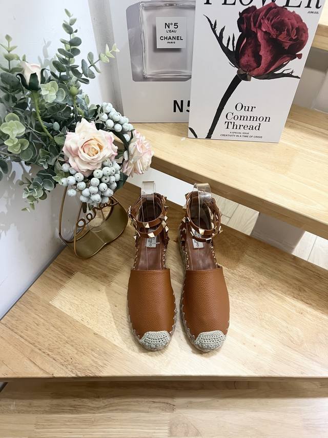 New Valentino Garavani -36-41