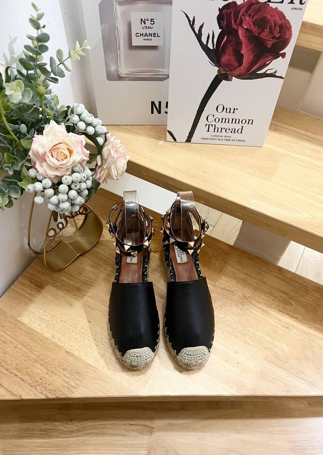 New Arrival Valentino Garavani -36-41