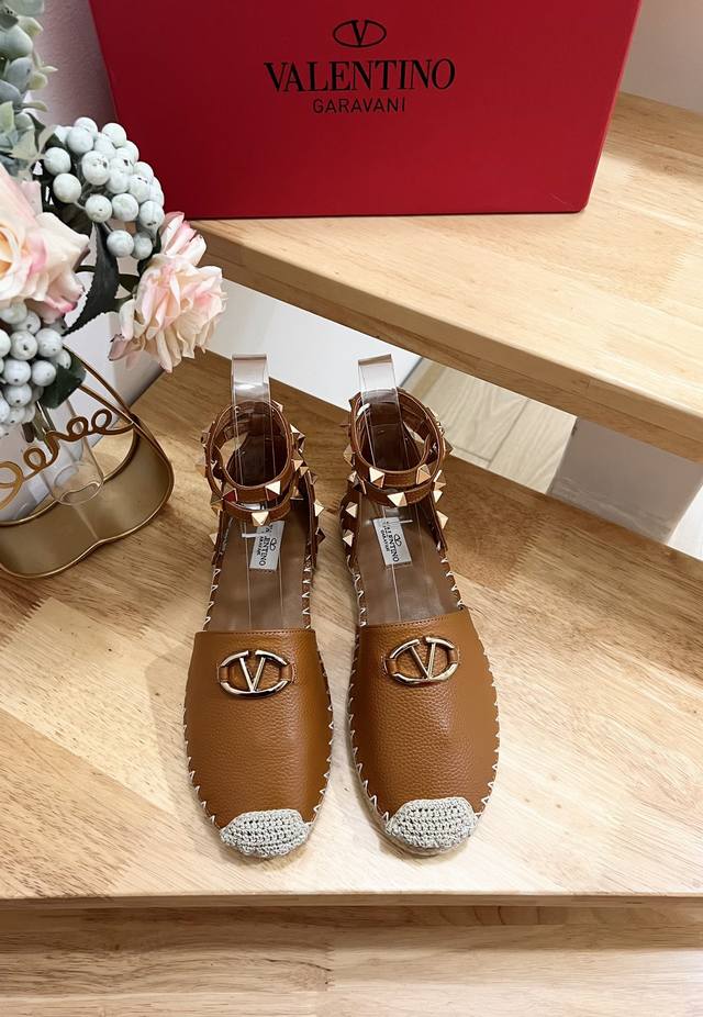 Valentino Garavani -36-41