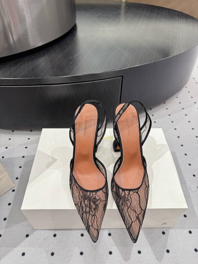 Runway Fashion Style, Lace Upper, Sheepskin Lining, Leather Sole, Original Injec