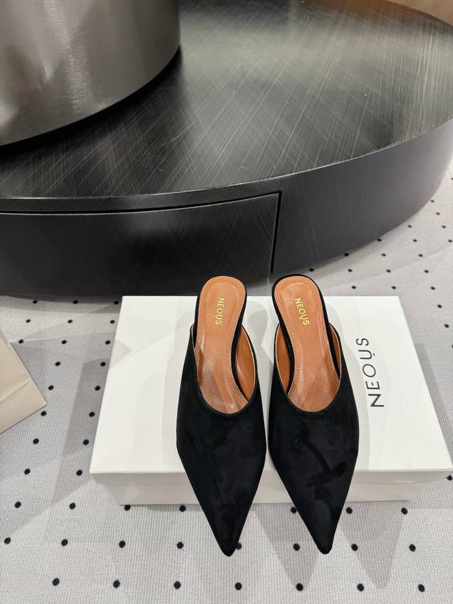 Early Spring New Arrival Fabric: Sheepskin Lining: Sheepskin Sole: Cowhide Elega