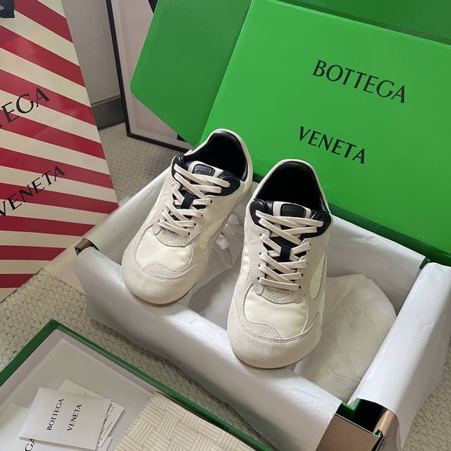 Bottega Venet* Bottega Veneta Bv Orbit Retro Casual Sneakers Subtle Luxury, Mini