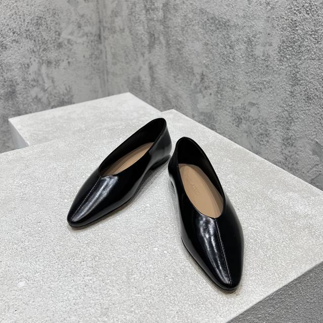 Bottega Veneta* Bv's Latest Sofia Series Ballet Shoes, With Italian Top-Tier Cra