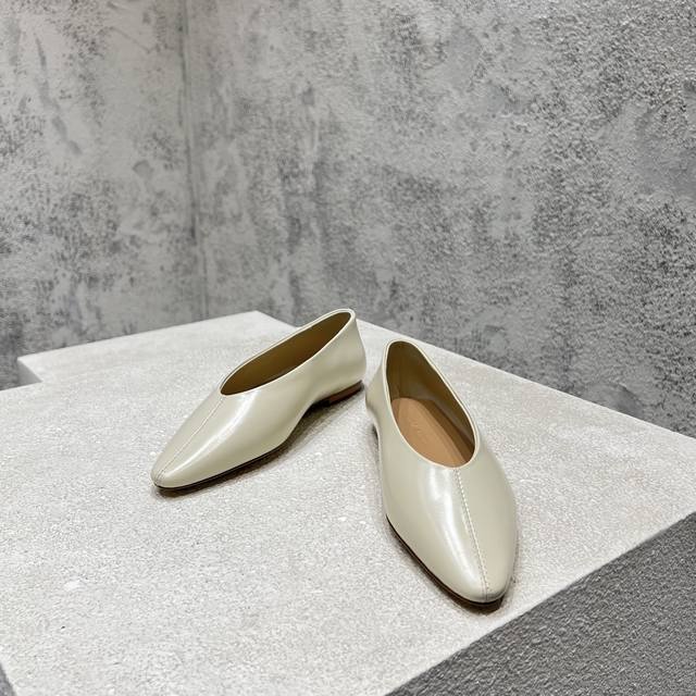 Bottega Veneta* Bv's Latest Sofia Series Ballet Shoes, With Italian Top-Tier Cra