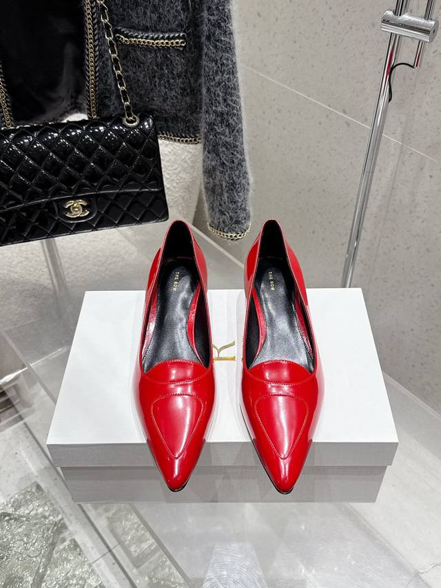 Premium Edition Therow Retro Elegant Cat-Heel Pumps These Pumps Are A Must-Have