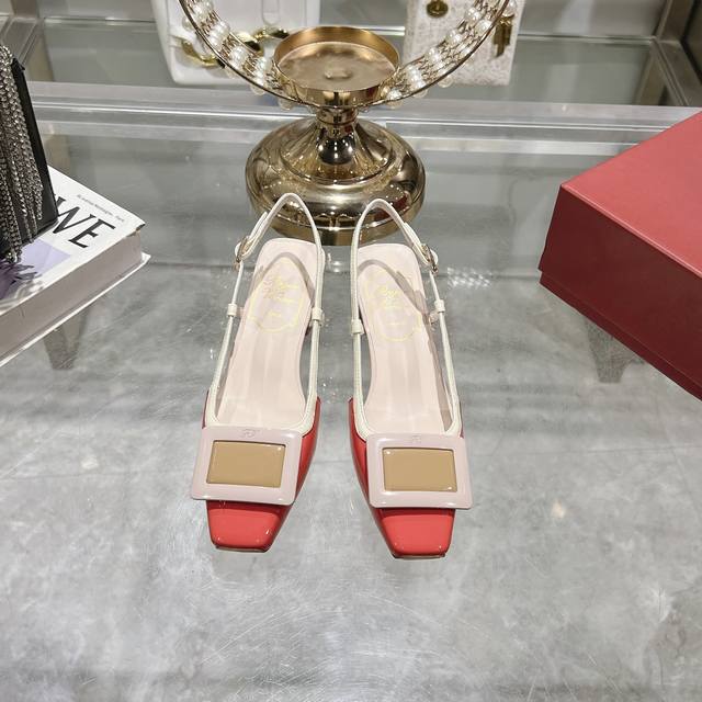 Factory-Direct Roger Viv*Er 2025 Early Spring New Arrival Hollow-Toe Sandals Wit