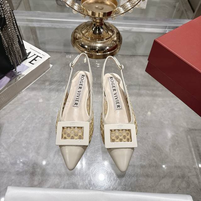 Factory Release: Roger Viv*Er 2025 Early Spring New Arrival Hollow-Out Sandals W