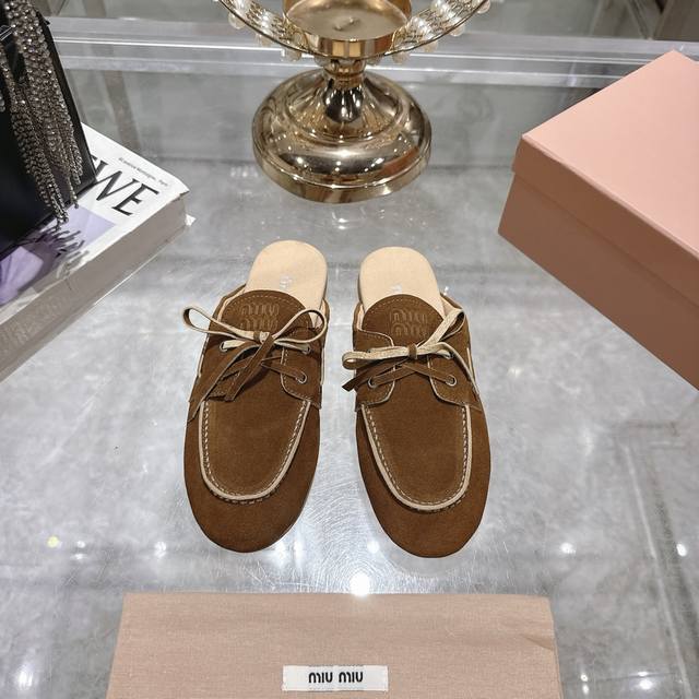 Factory-Direct Miu Miu Distressed-Effect Lace-Up Flat Sandals With A Unique Desi
