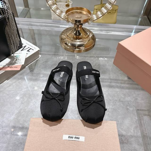 Factory-Direct Miu Miu 2025 Spring/Summer Bow-Knot Toe-Covered Slippers New Arri