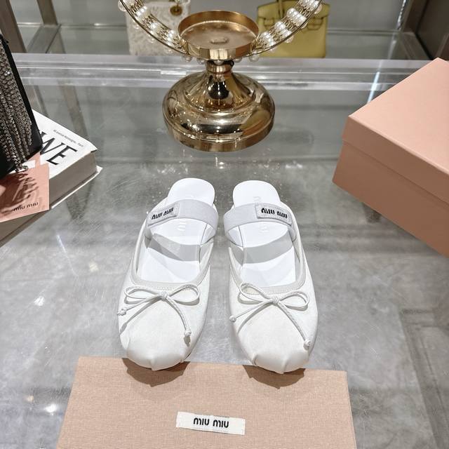 Factory-Direct Miu Miu 2025 Spring/Summer Bow-Knot Toe-Covered Slippers New Arri