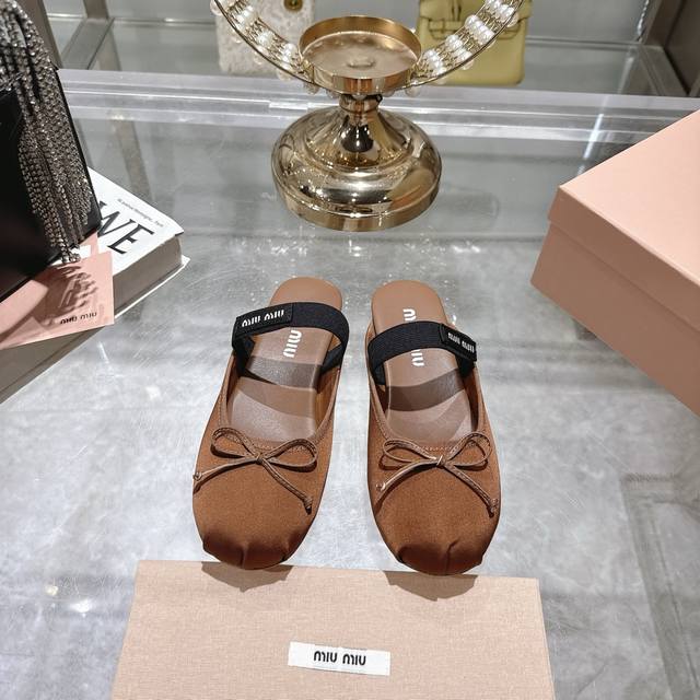 Factory-Direct Miu Miu 2025 Spring/Summer Bow-Knot Toe-Covered Slippers New Arri