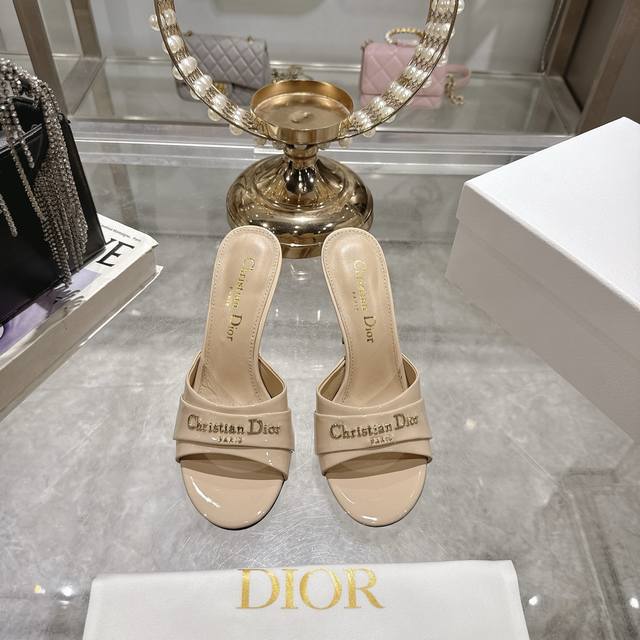 Factory 25Ss Early Spring New Arrival Dior D-My Metal Letter Round Toe Open Toe