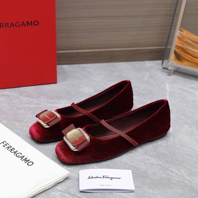 Factory P Price P Highest Version Ferragamo Spring/Summer New Butterfly Bow Low-