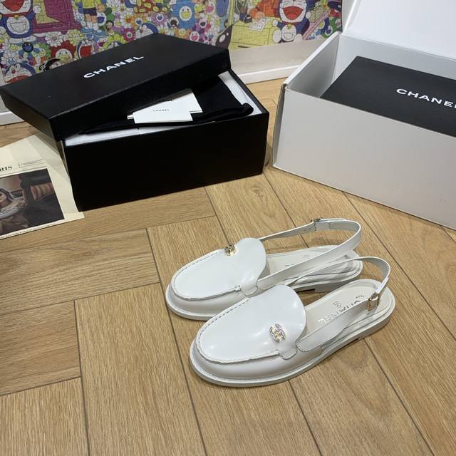 Early Spring Collection Now Available! This Season's Must-Have From Ch*Nel! Love