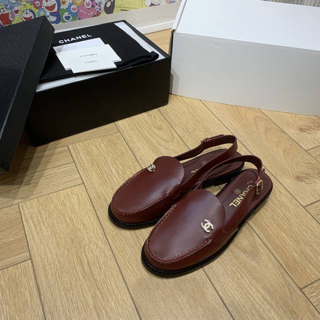Early Spring Collection Now Available! This Season's Must-Have Item From Ch*Nel!