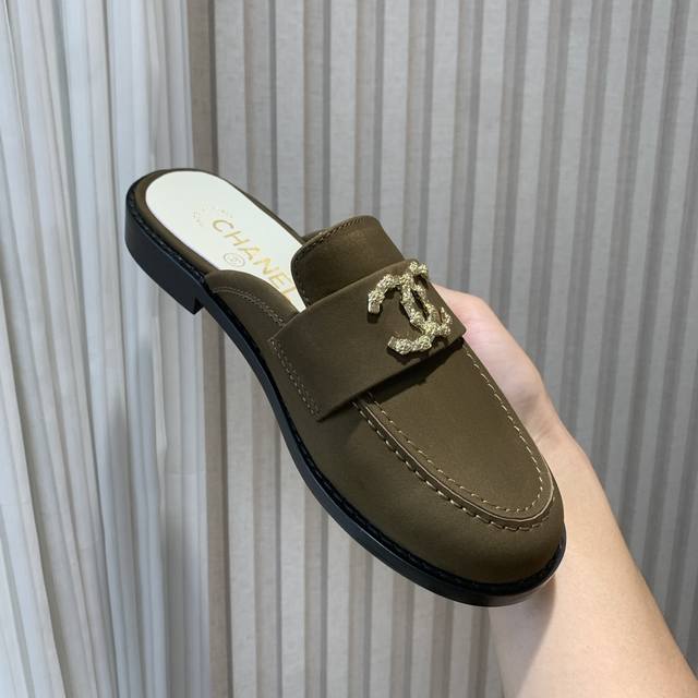 High-Heeled Loafers With Half Straps Chane* | Chanel 2025 Official Website Chane