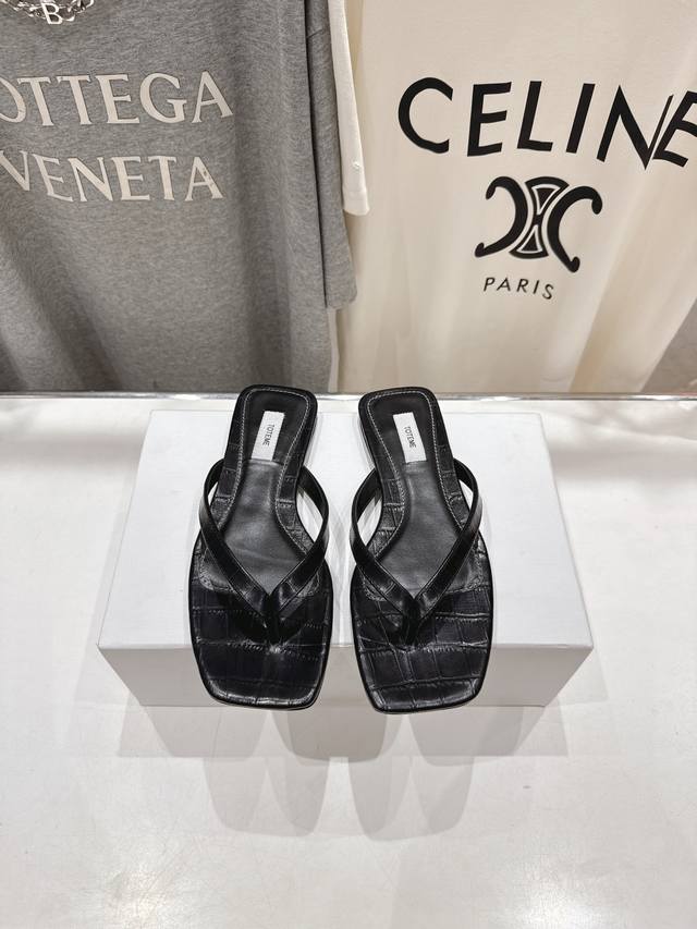 High-End Version, Factory-Direct. Niche Fashion Item Toteme 2025Ss New Flat Sand