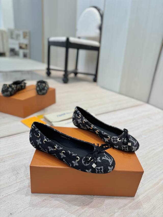 Factory Price: 2025 Latest Lv House, Official Store, Latest Runway Style Four-Se