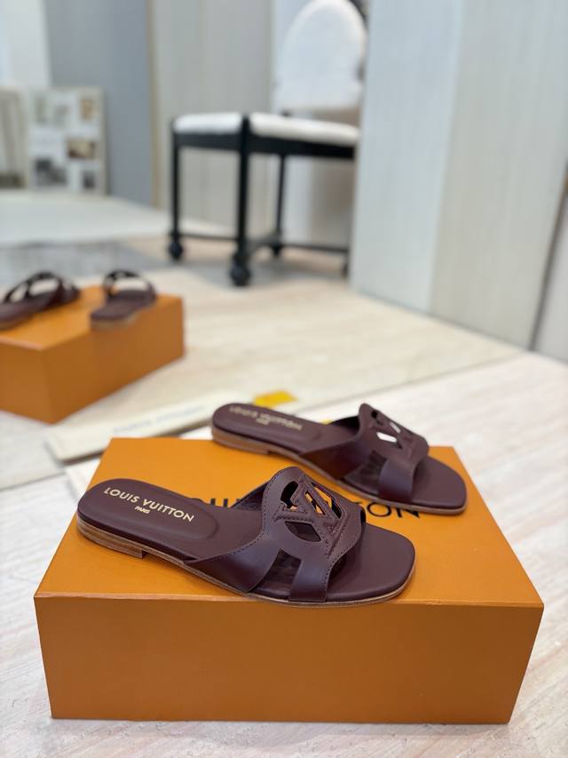 Factory Price: 25Ss Newly Upgraded Lizard-Patterned Sandals For A More Distincti