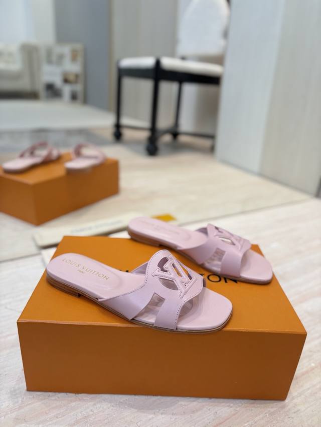 Factory Price: 25Ss New Upgrade Lizard-Patterned Sandals With A Unique Touch Thi