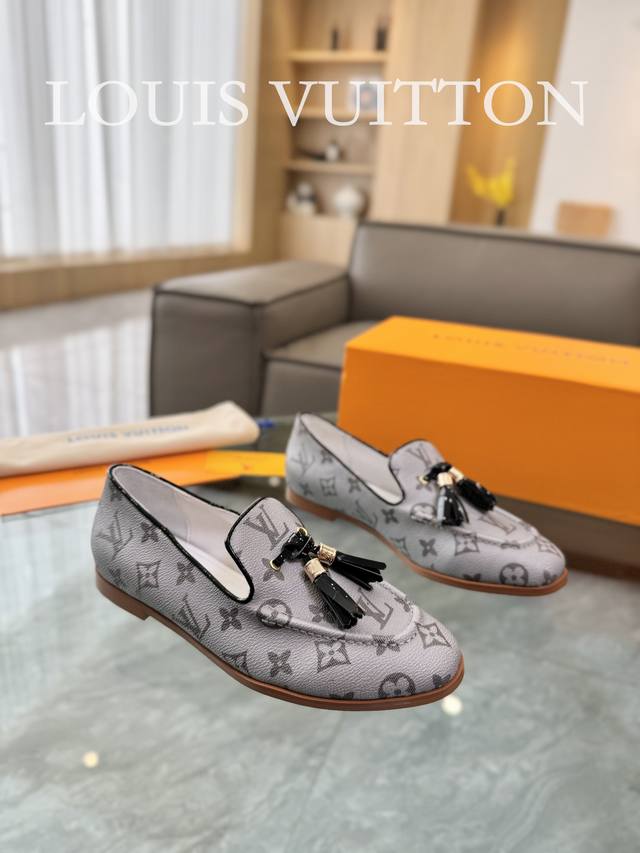 Factory Price P Gloria Loafer Series This Gloria Loafer Features The Classic Mon