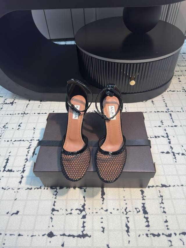 Premium-Quality Alaia 2025 A Must-Have Item, Perfectly Aligned With Current Tren