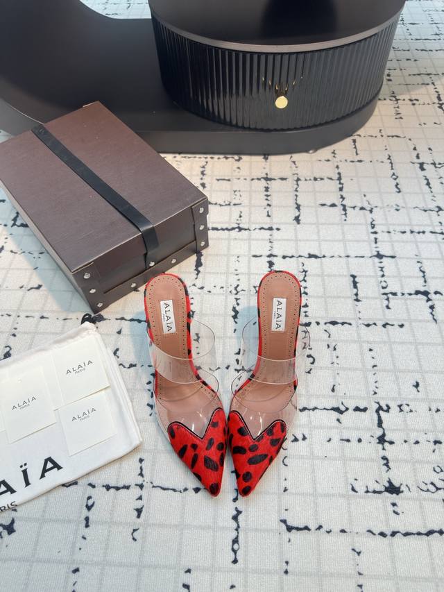 Top-Tier Versions Of The Latest Must-Have Items Are Trending On Xiaohongshu! The