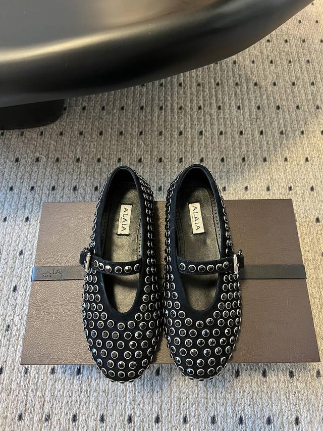 Exclusive New Arrival Alaia 25 Runway-Inspired Flat Diamond-Embellished Ballet S