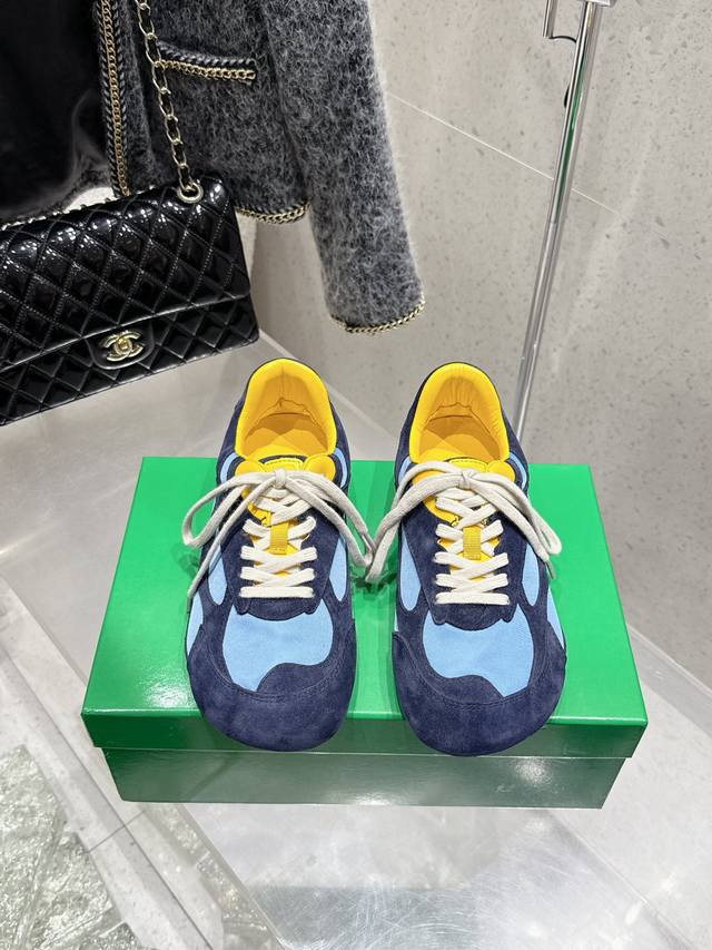 Women's Men's Bottega Veneta Bv 25Ss New Arrival Couple's Retro Agan Shoes Train