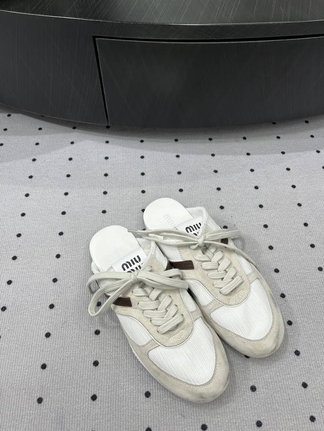 Factory Price: Brand-New Bestseller, Sheepskin Suede Upper, Sheepskin Lining, Ru