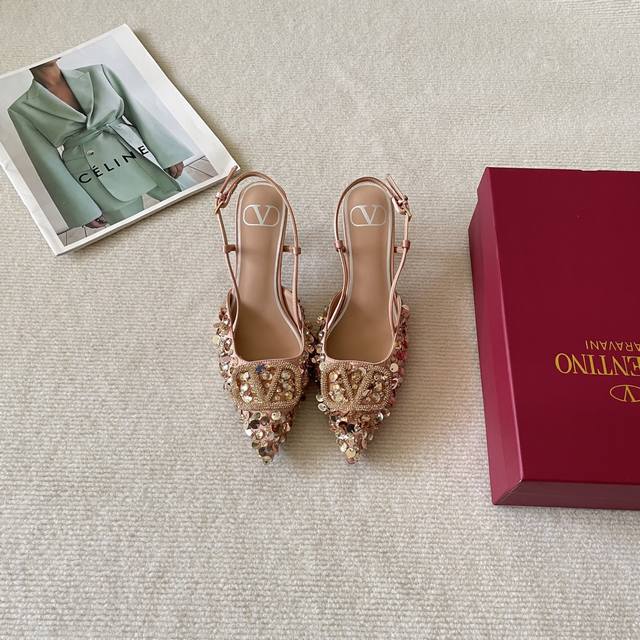 Orange Factory Price P Valentino Classic Crystal V-Buckle Pointed-Toe Single-Str