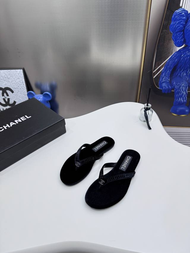 Manufacturer: 2025 Spring/Summer New Arrival Chanel Pearl Crystal Slippers, Smal