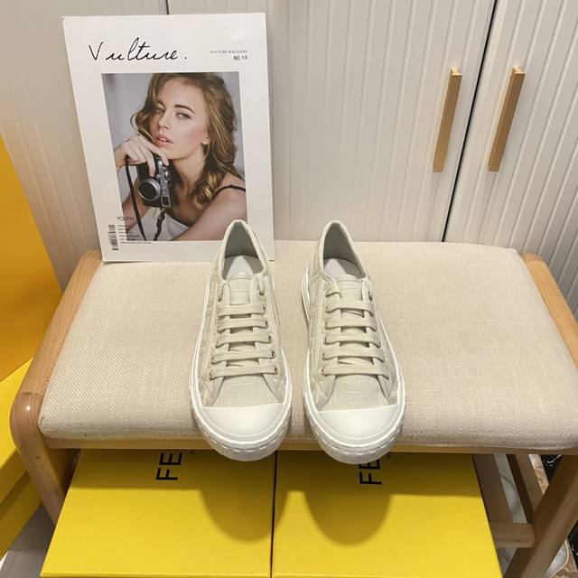 Orange Factory Price P Fendi Spring/Summer New Arrival Vintage Canvas Shoes Casu