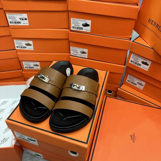 Factory: Herm S Kelly Buckle Sandal Brown Palm Print Actual Size: 35-43
