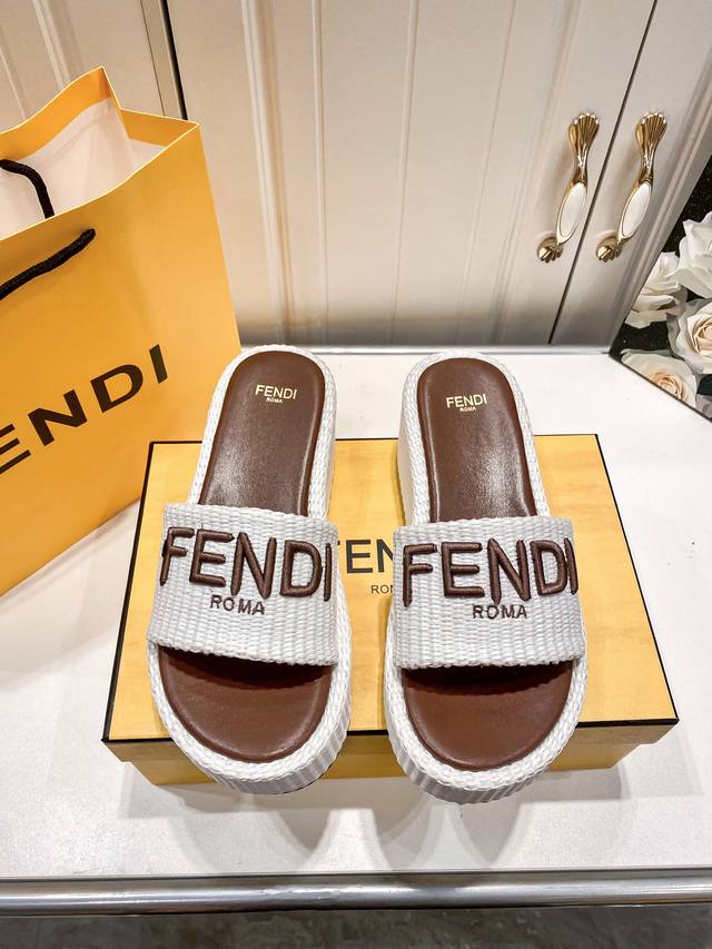 Factory: Fendi New Bread-Shaped Slippers With A Comfortable Muddy Feeling, Essen