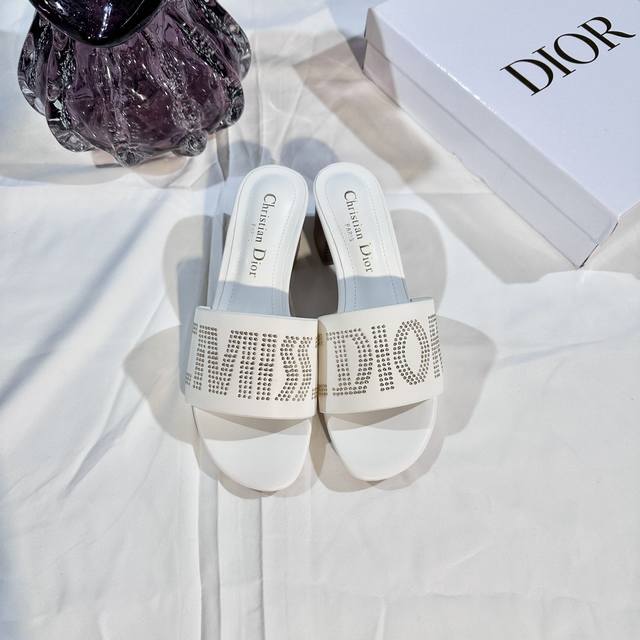 Factory: Dior 2025 New Colorway Space Pearl Chunky Heeled Sandals, Strappy Sanda