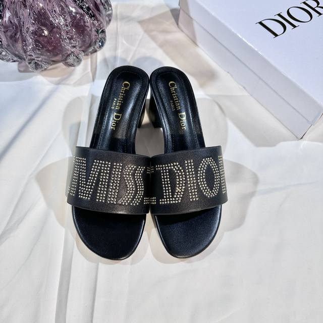 Factory: Dior 2025 New Color Space Pearl Chunky Heel Flip-Flops, One-Strap, Casu