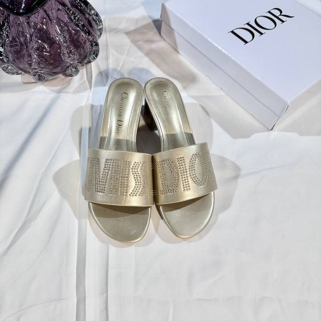 Factory: Dior 2025 New Color Space Pearl Chunky Heel Flip-Flops, One-Strap, Casu