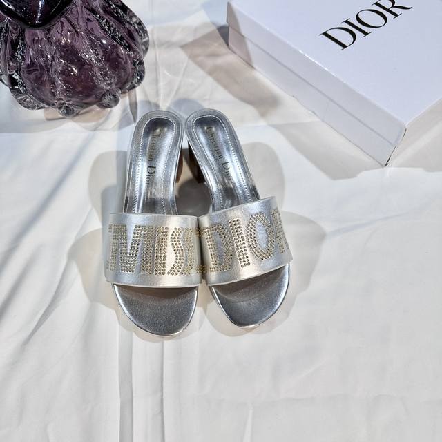 Factory: Dior 2025 New Color Space Pearl Chunky Heel Flip-Flops, One-Strap, Casu